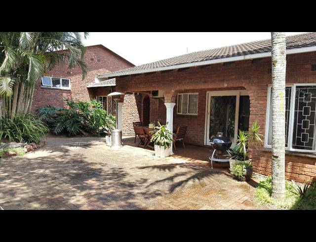 4 BEDROOM FREEHOLD SOLD IN COWIES HILL